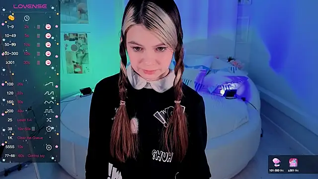 Lil Amelie online show from 09-27-25, 02:22