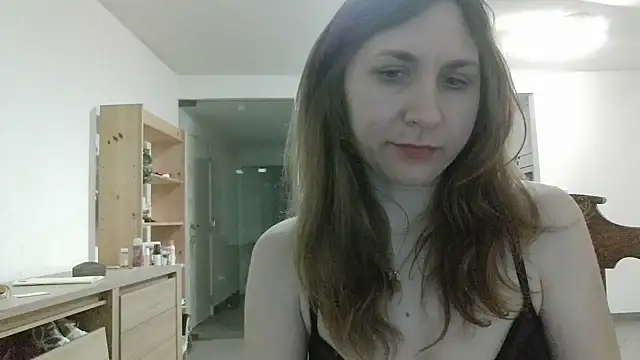 JasmineGlamour online show from 04-30-26, 08:57