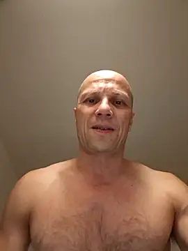 Snapshot of wedge75 chatting on 04-14-26, 05:30 wedge75 online show from 04-14-26, 05:30