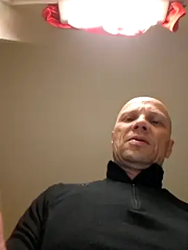 Snapshot of wedge75 chatting on 05-11-26, 04:59 wedge75 online show from 05-11-26, 04:59