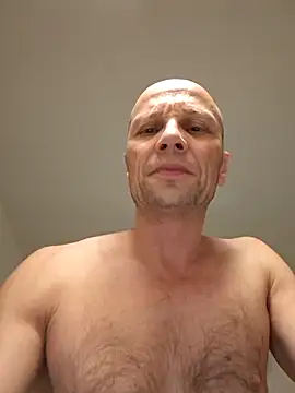 Snapshot of wedge75 chatting on 05-15-26, 02:02 wedge75 online show from 05-15-26, 02:02