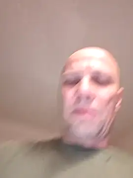 Snapshot of wedge75 chatting on 05-17-26, 03:41 wedge75 online show from 05-17-26, 03:41