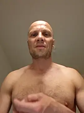 Snapshot of wedge75 chatting on 05-22-26, 12:44 wedge75 online show from 05-22-26, 12:44