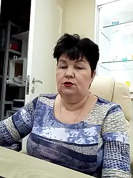 Snapshot of FantasyMichelle chatting on 01-19-25, 06:53 FantasyMichelle online show from 01-19-25, 06:53