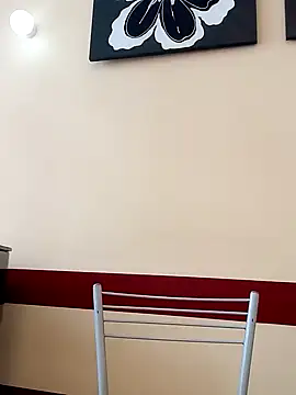 Snapshot of FantasyMichelle chatting on 02-06-25, 09:11 FantasyMichelle online show from 02-06-25, 09:11