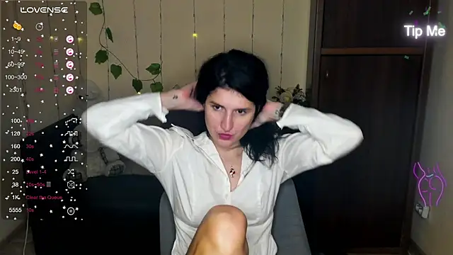 Alianna Solo Kisses online show from 01-13-25, 03:47
