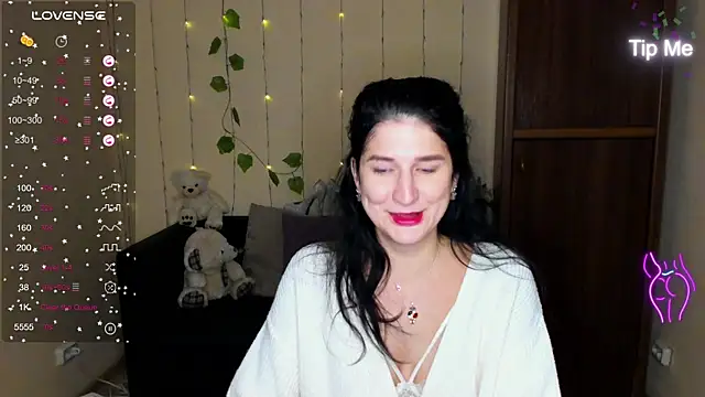Alianna Solo Kisses online show from 01-21-25, 06:22