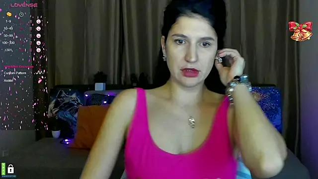 Alianna Solo Kisses online show from 02-06-25, 06:29
