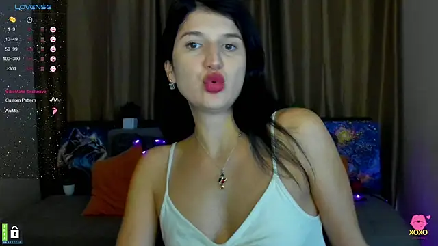 Alianna Solo Kisses online show from 02-09-25, 12:30