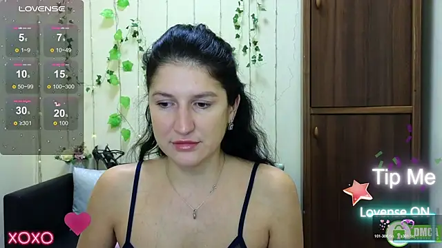 Alianna Solo Kisses online show from 11-10-25, 12:59