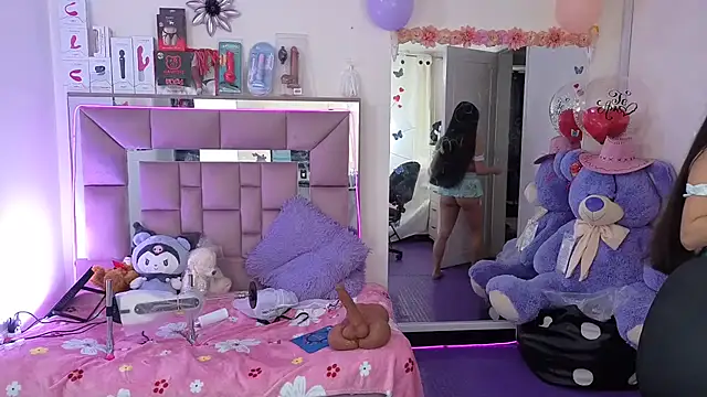 AriadnaCappelletty online show from 11-14-25, 04:38