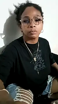 Snapshot of Melanie_candy_ chatting on 02-09-25, 02:17 Melanie candy online show from 02-09-25, 02:17