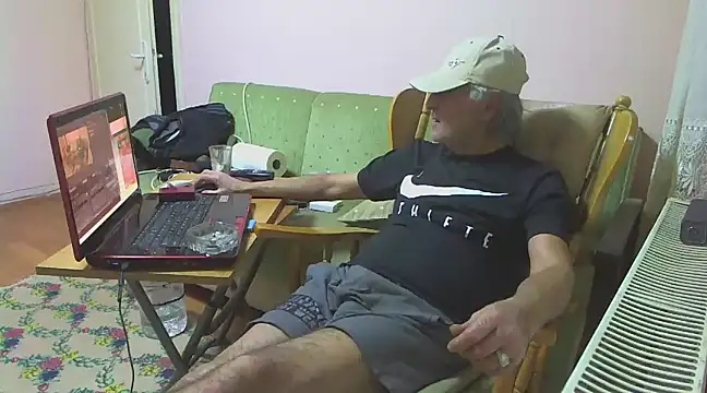 Snapshot of zormen355 chatting on 01-25-25, 06:35 zormen355 online show from 01-25-25, 06:35