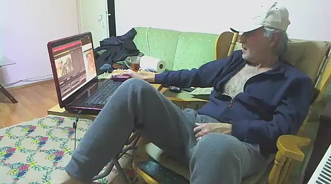 Snapshot of zormen355 chatting on 01-26-25, 04:51 zormen355 online show from 01-26-25, 04:51