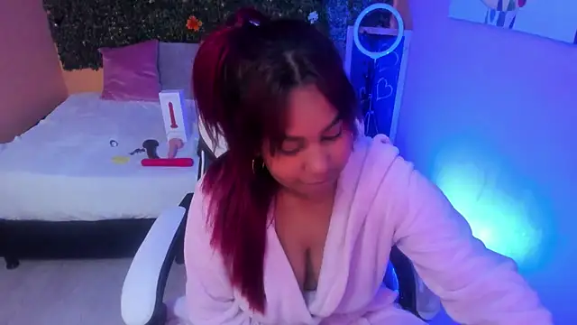 Lizzie Williams  online show from 01-21-25, 07:15