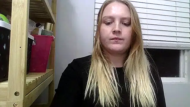 Snapshot of PhatAssBlond chatting on 12-22-24, 02:17 PhatAssBlond online show from 12-22-24, 02:17