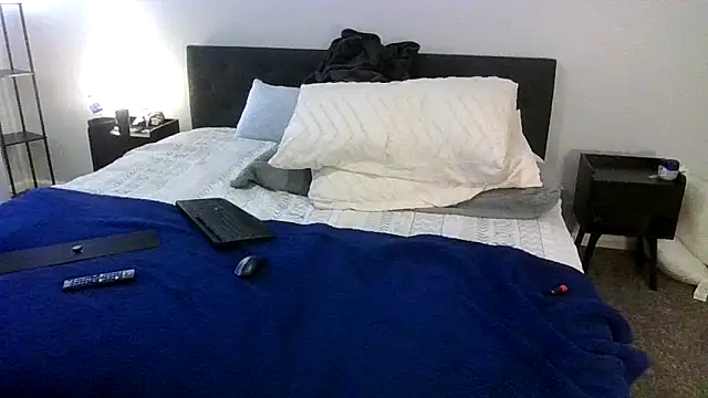 Snapshot of PhatAssBlond chatting on 12-25-24, 10:16 PhatAssBlond online show from 12-25-24, 10:16