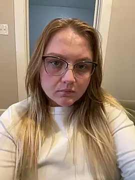 Snapshot of PhatAssBlond chatting on 01-10-25, 09:42 PhatAssBlond online show from 01-10-25, 09:42