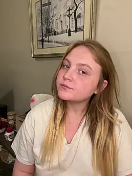 Snapshot of PhatAssBlond chatting on 01-18-25, 04:37 PhatAssBlond online show from 01-18-25, 04:37