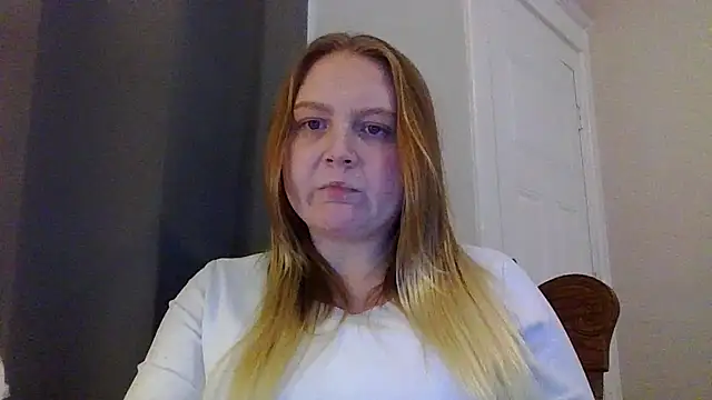 Snapshot of PhatAssBlond chatting on 01-25-25, 06:02 PhatAssBlond online show from 01-25-25, 06:02