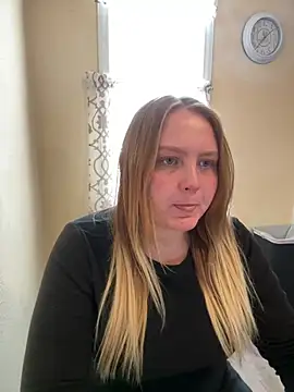 Snapshot of PhatAssBlond chatting on 02-20-25, 05:40 PhatAssBlond online show from 02-20-25, 05:40