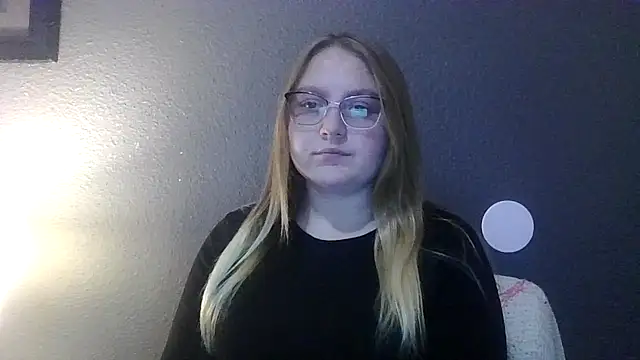 Snapshot of PhatAssBlond chatting on 02-24-25, 08:58 PhatAssBlond online show from 02-24-25, 08:58