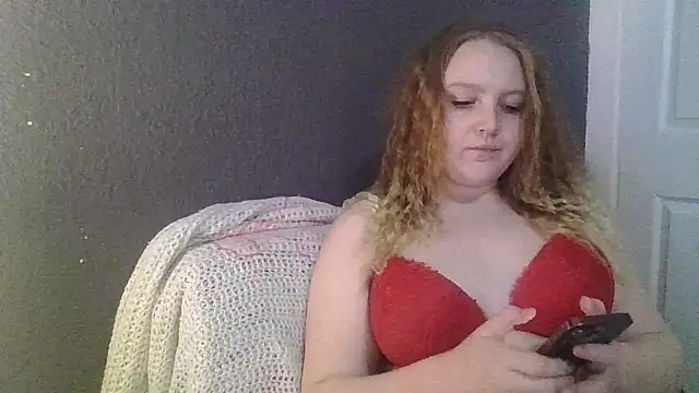 Snapshot of PhatAssBlond chatting on 02-26-25, 12:49 PhatAssBlond online show from 02-26-25, 12:49