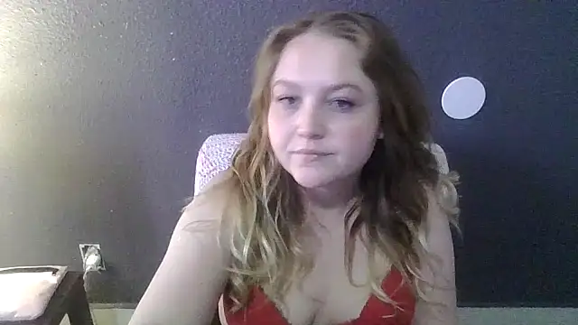 Snapshot of PhatAssBlond chatting on 03-01-25, 06:43 PhatAssBlond online show from 03-01-25, 06:43