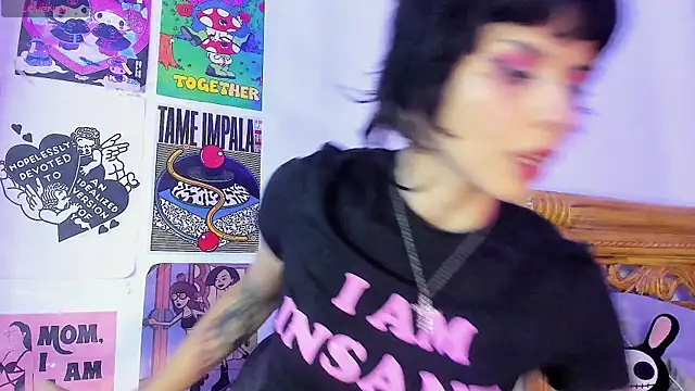 Snapshot of yourrosenrot chatting on 02-19-25, 03:39 yourrosenrot online show from 02-19-25, 03:39