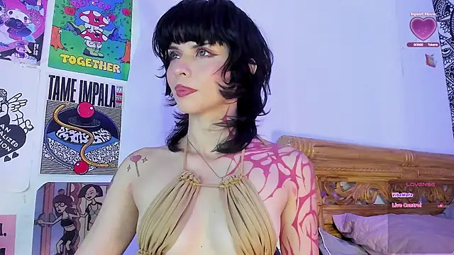 Snapshot of yourrosenrot chatting on 03-13-25, 04:05 yourrosenrot online show from 03-13-25, 04:05