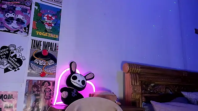 Snapshot of yourrosenrot chatting on 09-27-25, 12:59 yourrosenrot online show from 09-27-25, 12:59