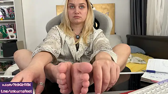 unicornsfeet online show from 04-29-26, 05:30