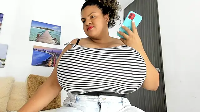 bigmom69  online show from 11-18-25, 03:49