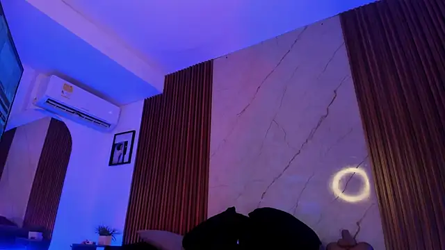 Snapshot of Emiilycollins chatting on 10-14-25, 11:27 Emiilycollins online show from 10-14-25, 11:27