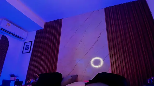 Snapshot of Emiilycollins chatting on 11-05-25, 11:49 Emiilycollins online show from 11-05-25, 11:49