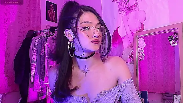 Snapshot of moonfiredancer chatting on 09-23-25, 08:06 moonfiredancer online show from 09-23-25, 08:06