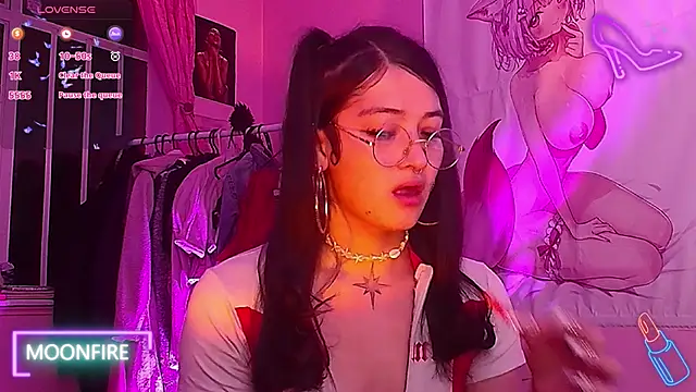 Snapshot of moonfiredancer chatting on 10-03-25, 01:35 moonfiredancer online show from 10-03-25, 01:35