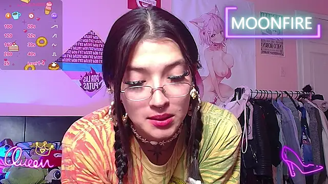 Snapshot of moonfiredancer chatting on 01-13-26, 03:23 moonfiredancer online show from 01-13-26, 03:23