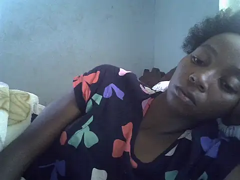 Snapshot of ElianeHot chatting on 04-15-26, 03:46 ElianeHot online show from 04-15-26, 03:46