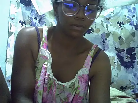 Snapshot of ElianeHot chatting on 05-02-26, 09:53 ElianeHot online show from 05-02-26, 09:53