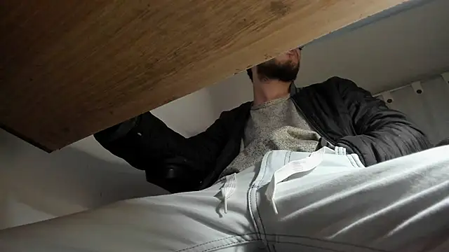 s sven03 online show from 01-26-25, 03:06