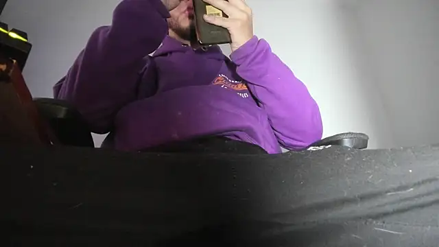 s sven03 online show from 11-11-25, 03:39