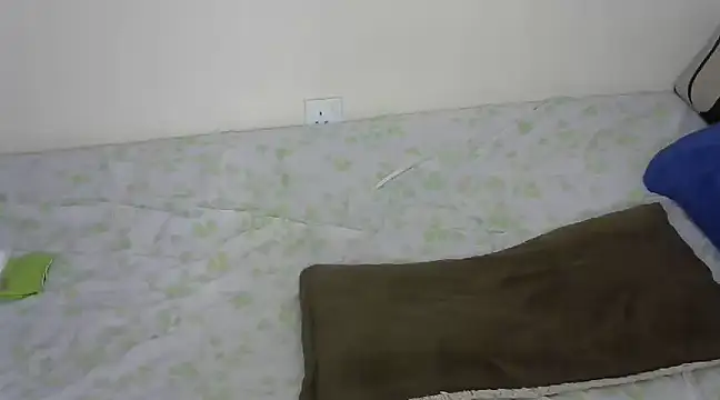 Snapshot of Rasta_tattooed chatting on 03-07-25, 02:45 Rasta tattooed online show from 03-07-25, 02:45