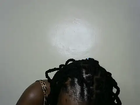 Snapshot of Rasta_tattooed chatting on 09-13-25, 12:49 Rasta tattooed online show from 09-13-25, 12:49