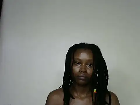 Snapshot of Rasta_tattooed chatting on 10-18-25, 03:35 Rasta tattooed online show from 10-18-25, 03:35