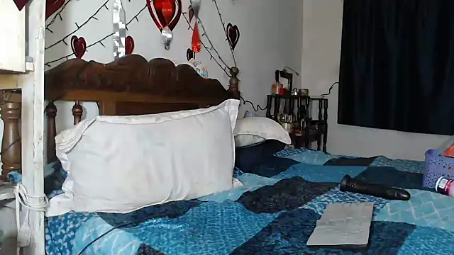 Snapshot of Vivianmature chatting on 12-11-24, 11:32 Vivianmature online show from 12-11-24, 11:32