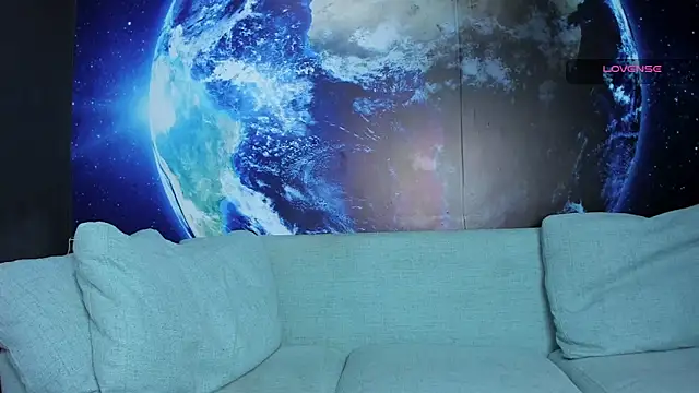 Snapshot of delessandro_world chatting on 01-26-25, 12:37 delessandro world online show from 01-26-25, 12:37