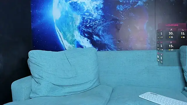 Snapshot of delessandro_world chatting on 03-23-25, 03:21 delessandro world online show from 03-23-25, 03:21