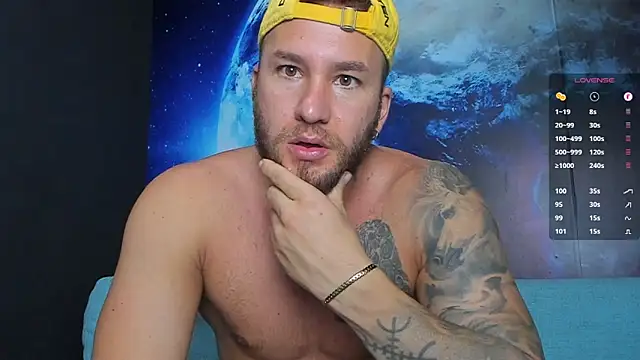 Snapshot of delessandro_world chatting on 12-14-25, 10:58 delessandro world online show from 12-14-25, 10:58