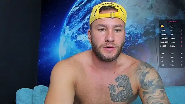 Snapshot of delessandro_world chatting on 01-15-26, 01:21 delessandro world online show from 01-15-26, 01:21